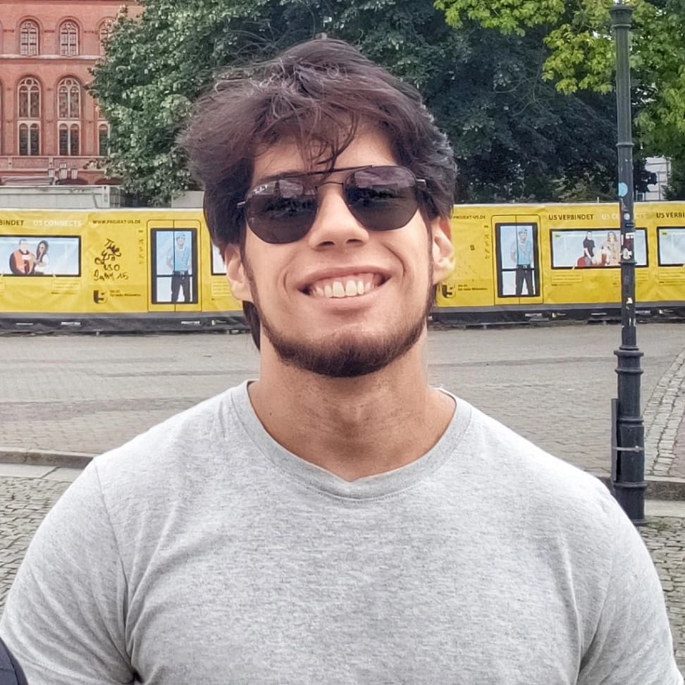 Mario Henrique Oliveira